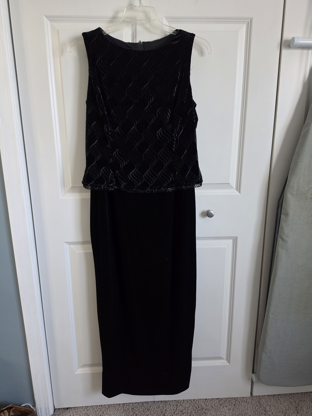 Scott McClintock Black 90's classic vintage Velvet Maxi Dress high neck
